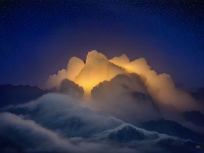 仓库物流安防场景，乐橙摄像头大广角覆盖仓库货架区域，夜视模式清晰成像